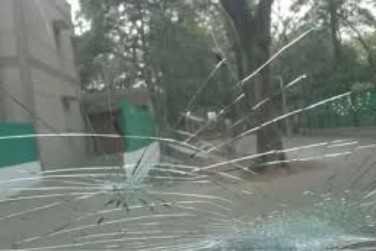 ED पर हुआ हमला, पूर्व सीएम के घर से रेड करके लौटने के दौरान हुई घटना