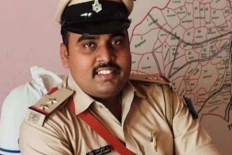 झारखंड में नप गए एक थानेदार, ईंट भट्ठा संचालक से 20 हजार घूस मांगना पड़ा महंगा