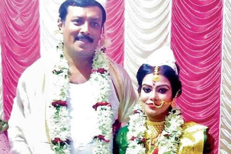 कर्ज ने ले ली एक मासूम सहित तीन की जान, फंदे पर लटका मिला शव