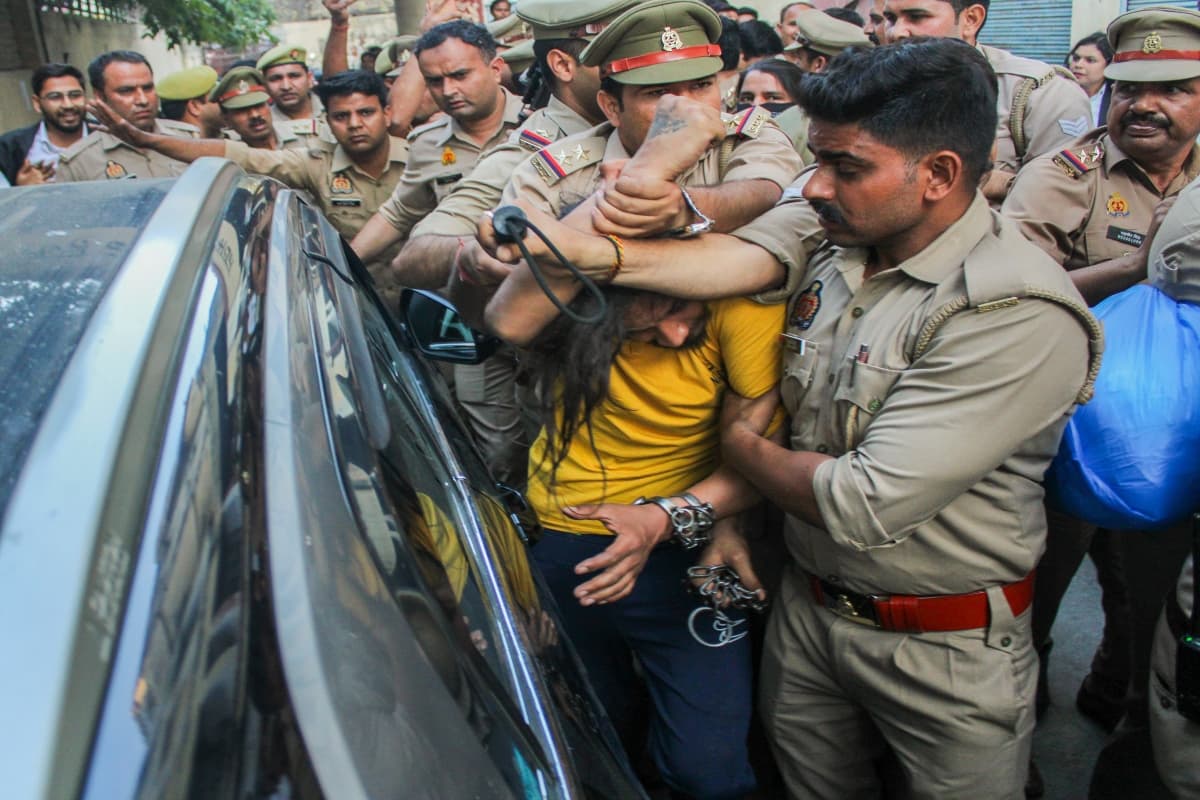 Meerut Murder : सौरभ के सीने पर बैठा साहिल, तीन बार चाकू दिल में घोंपा