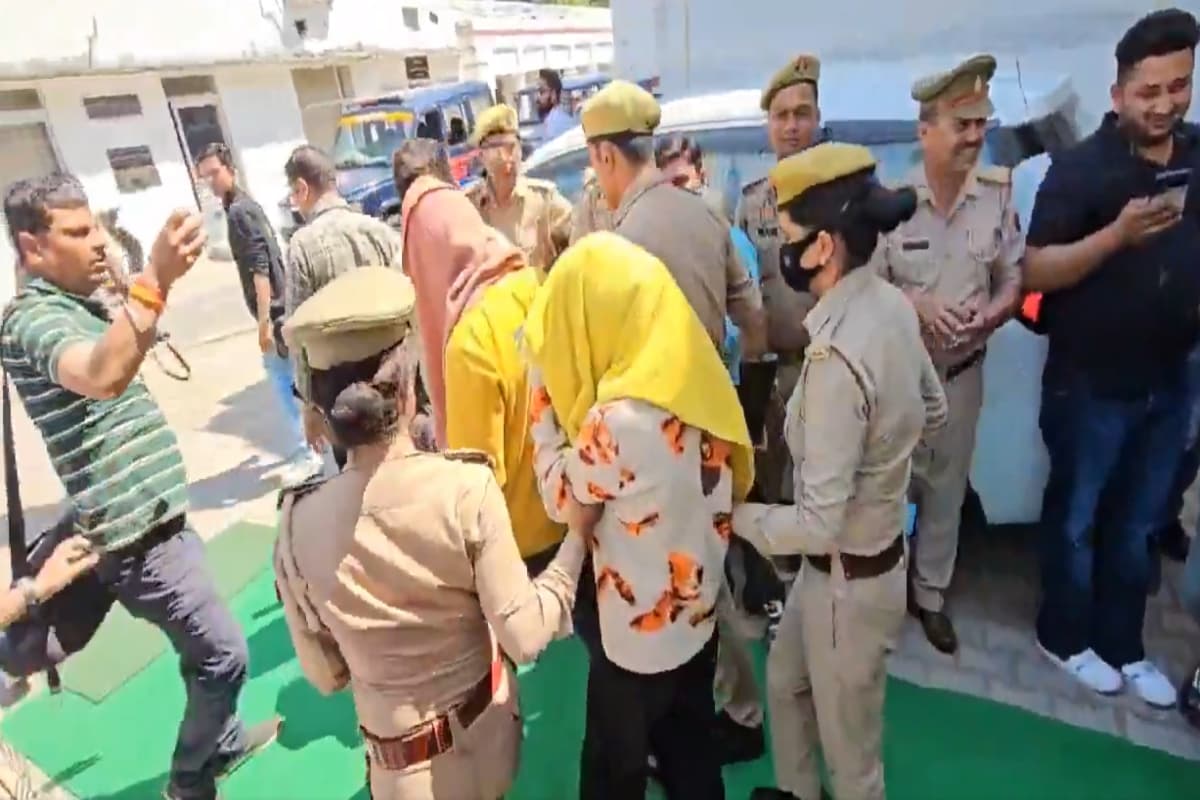 Meerut Murder : क्या जेल के अंदर कुछ काम दिया गया मुस्कान और साहिल को?