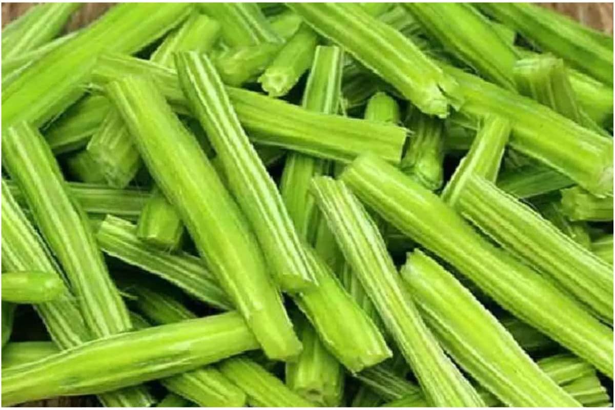 Moringa Stem Benefits: सहजन डाटा खाना से होते हैं ये चमत्कारी फायदे, जानकर आप भी हो जायेंगे हैरान