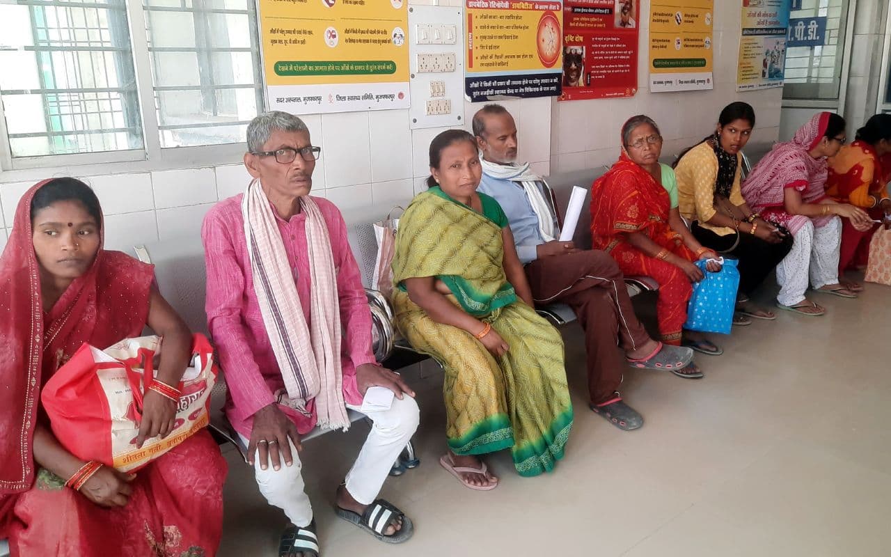 Muzaffarpur News: मौसम बदलते ही ड्राइ आइ सिंड्रोम से पीड़ित हो रहे लोग, डॉक्टर की सलाह से कर सकेंगे बचाव