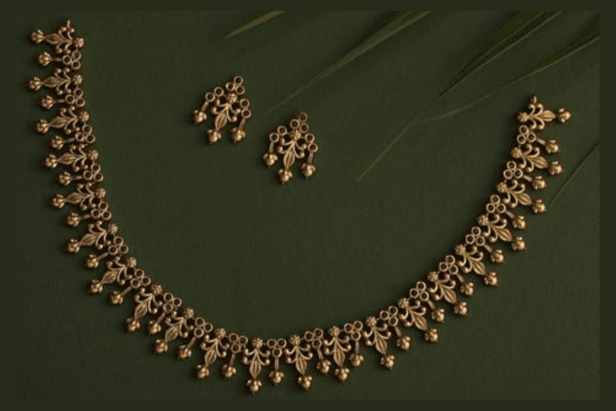 Latest Necklace Design 2025: सूट या साड़ी पर आसानी से मैच हो जाते हैं ये 5 गोल्ड नेकलेस डिजाइन