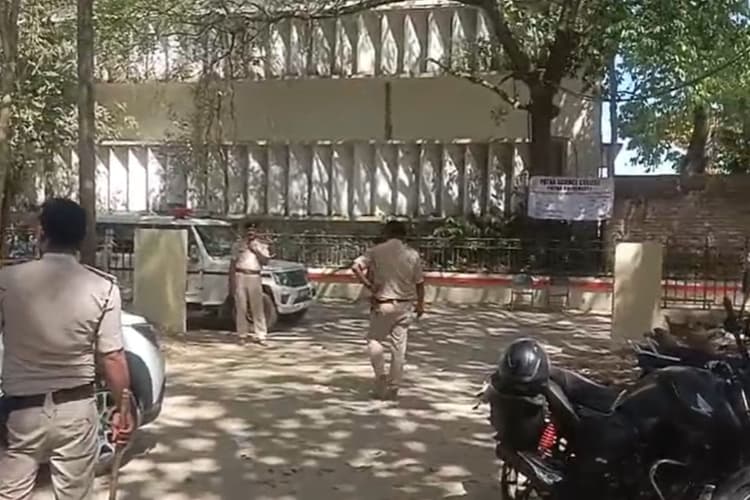 PU Election: पटना विश्वविद्यालय के साइंस कॉलेज में वोटिंग के बाद बवाल, भारी संख्या में पुलिस फोर्स तैनात