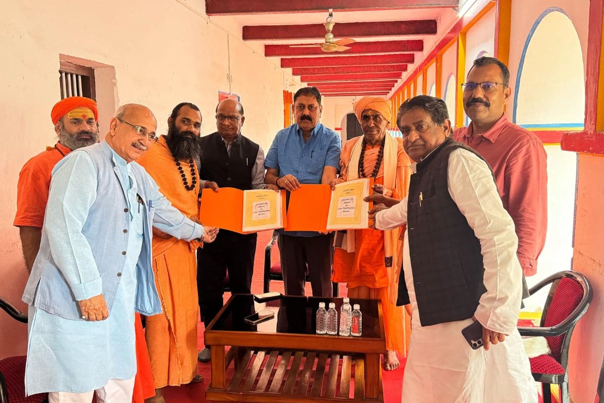 बोधगया मठ में मौजूद पांडुलिपियों पर शोध करेंगे एमयू के छात्र, हुआ अनुबंध