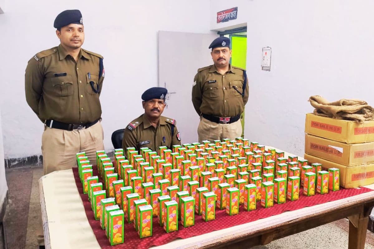 होली से पहले आरपीएफ का ‘ऑपरेशन सतर्क’, सिंगरौली-पटना एक्सप्रेस से 133 पैकेट देशी शराब जब्त