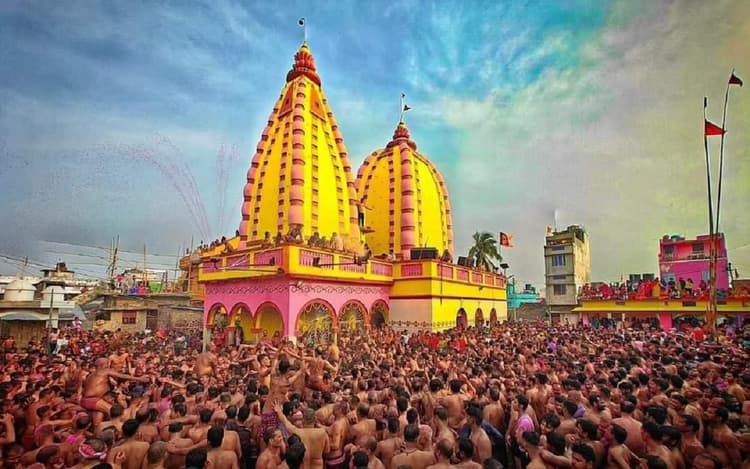 Video: ब्रज की तरह फेमस है बिहार के बनगांव की होली, 18वीं सदी के संत ने शुरू की थी अनोखी परंपरा