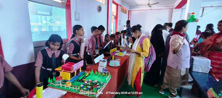 Aurangabad News: वैज्ञानिक सोच व कला विकसित करने का माध्यम प्रर्दशनी