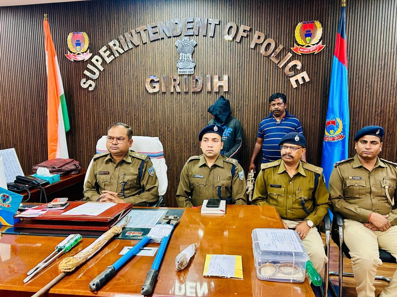 Giridih News :पत्रकार के घर चोरी के मामले में बंगाल से एक गिरफ्तार