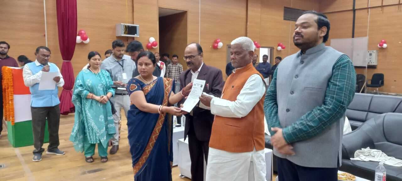 आने वाली पीढियों को दें अच्छी शिक्षा, जिससे बन सके अच्छी पीढ़ीः डीएम