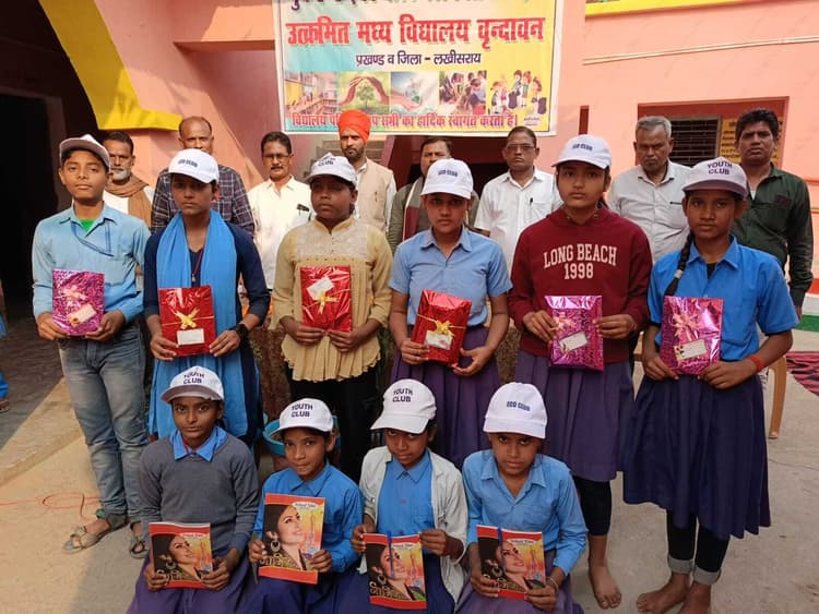 चित्रांकन में अंजली व रंगोली में जाह्रवी को मिला प्रथम पुरस्कार