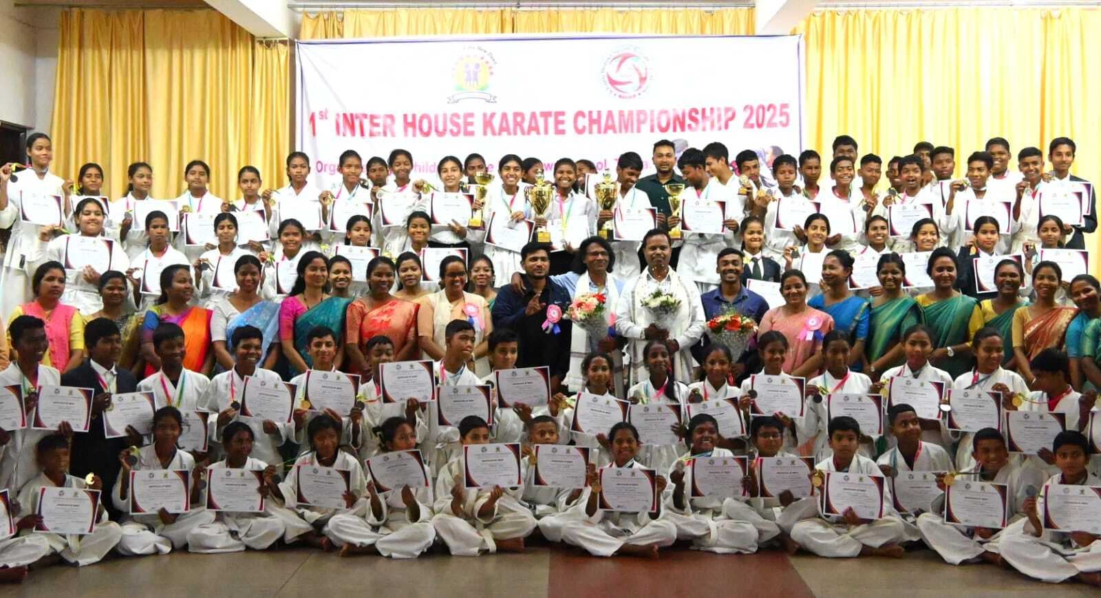 ::::::::: ब्वॉयज में मैटर हउस व गर्ल्स में स्टूवर्ट हाउस चैंपियन