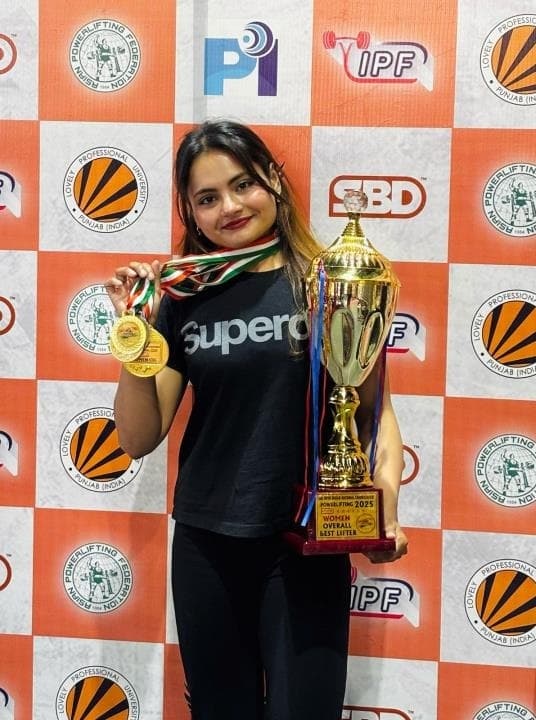 POWER LIFTING SHWETA RAI : सोनारी की श्वेता राय को बेस्ट लिफ्टर का खिताब
