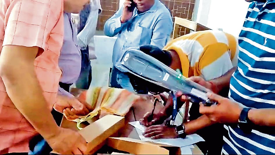 कल से उच्च माध्यमिक परीक्षा, पहली बार मेटल डिटेक्टर से होगी परीक्षार्थियों की जांच