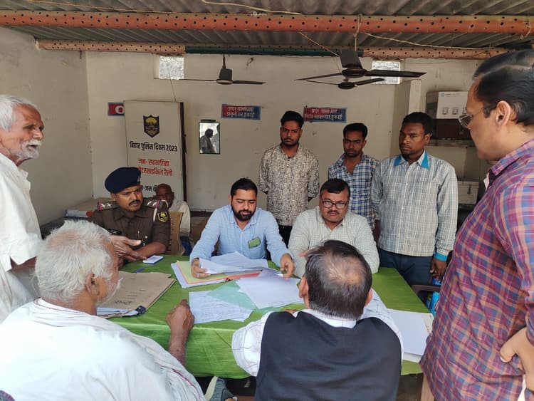 जनता दरबार में आठ मामले निष्पादित