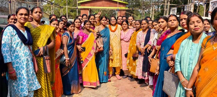 Giridih News :छह जिलों की पोषण सखियों की नयी कमेटी गठित