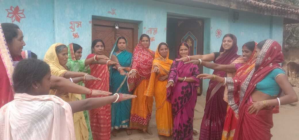 बाल विवाह रोकथाम के लिए महिलाओं को दिलायी शपथ