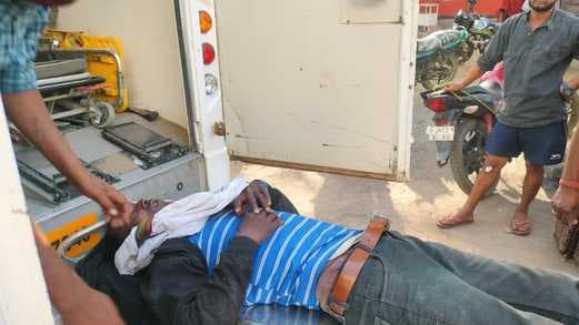 दो बाइकों की भिड़ंत में दोनों सवार घायल, अस्पताल में भर्ती