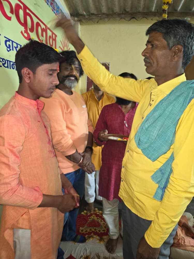 गुरुकुलम के छात्र केशव का आर्ष गुरुकुल रोजड़ के लिए हुआ चयन