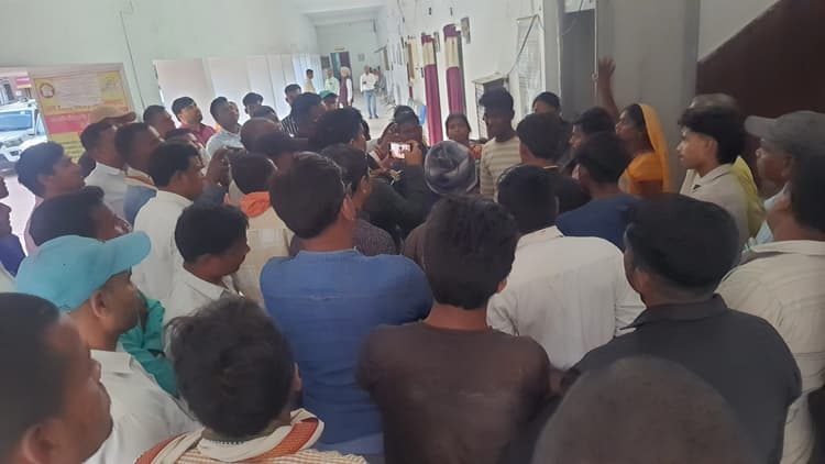 पुलिस हिरासत में मौत के बाद परिजनों ने किया हंगामा