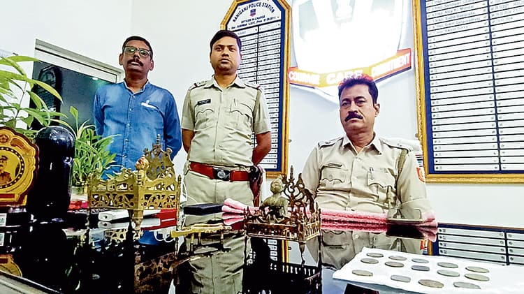 नशे के लिए चोरी करता रहा इरशाद, माल बरामद