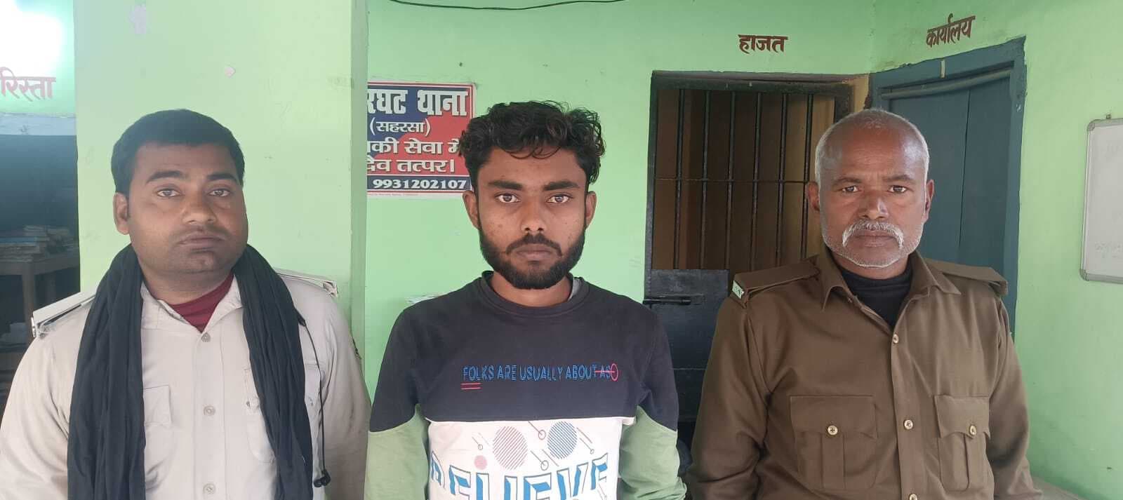 252 लीटर देसी चुलाई शराब के साथ तस्कर गिरफ्तार