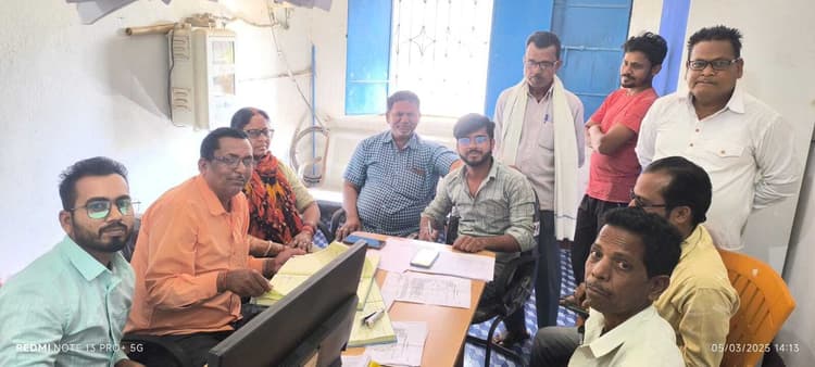 विकास योजनाओं के चयन को लेकर हुई बैठक