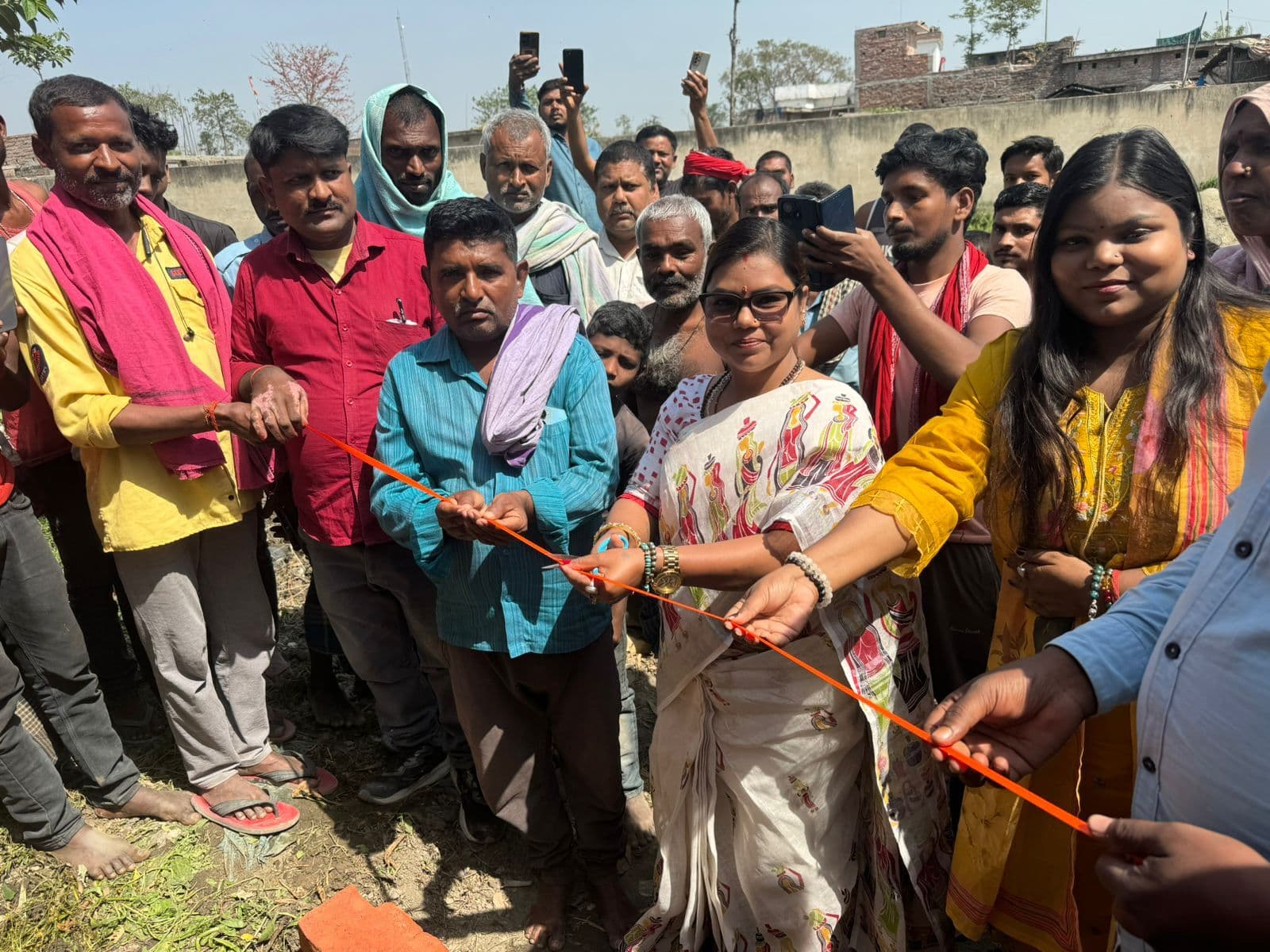 भिट्ठा गांव में बीमा ने किया उपस्वास्थ्य केंद्र का शिलान्यास