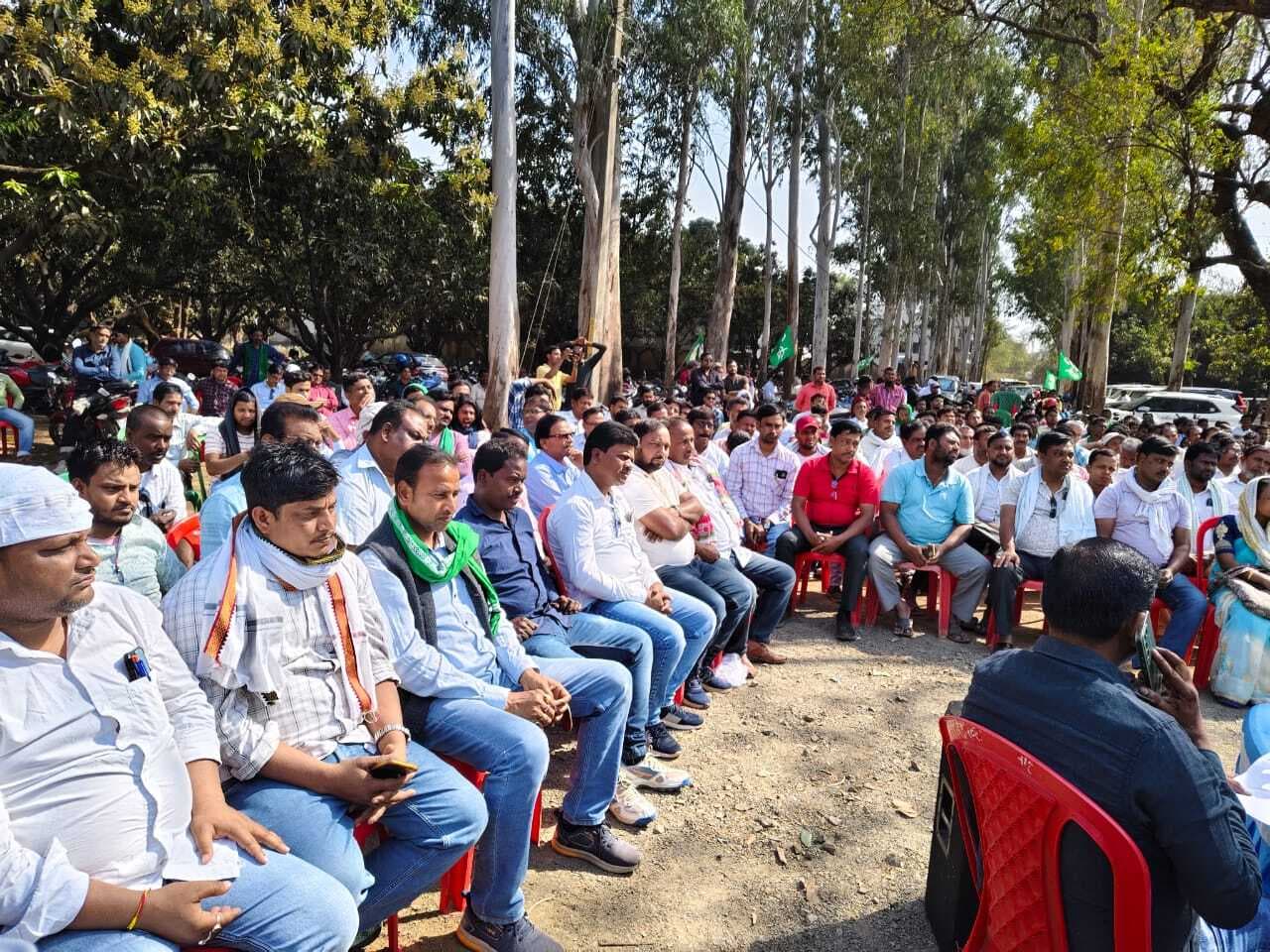 झामुमो नगर, प्रखंड व पंचायत कमेटी गठन का दिया निर्देश