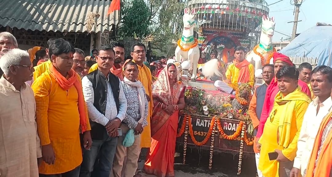 शिव प्राण प्रतिष्ठा को लेकर प्रतिमा का कराया गया नगर भ्रमण