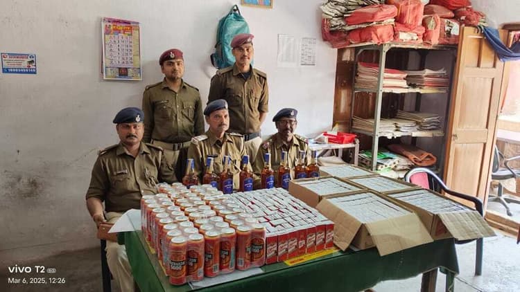 हाटे बाजार एक्सप्रेस ट्रेन से 408 बोतल विदेशी शराब बरामद