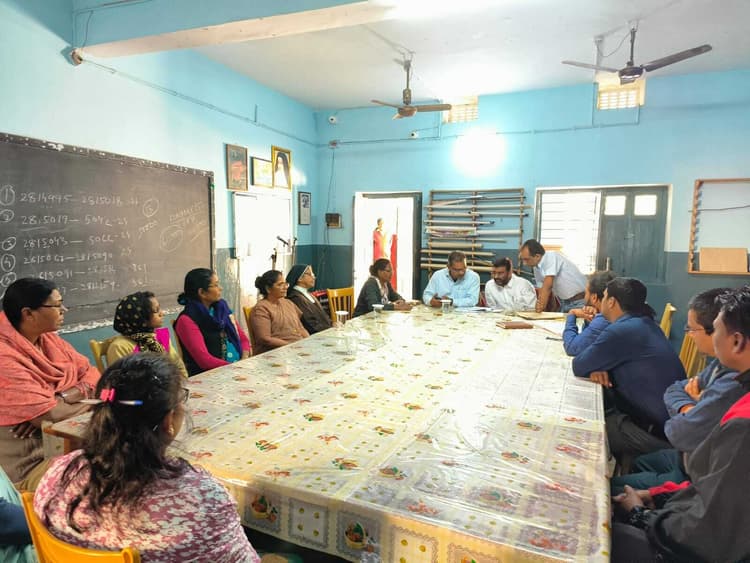 उच्च विद्यालय को झारखंड एकेडमिक काउंसिल से 7.2 लाख का मिला अनुदान