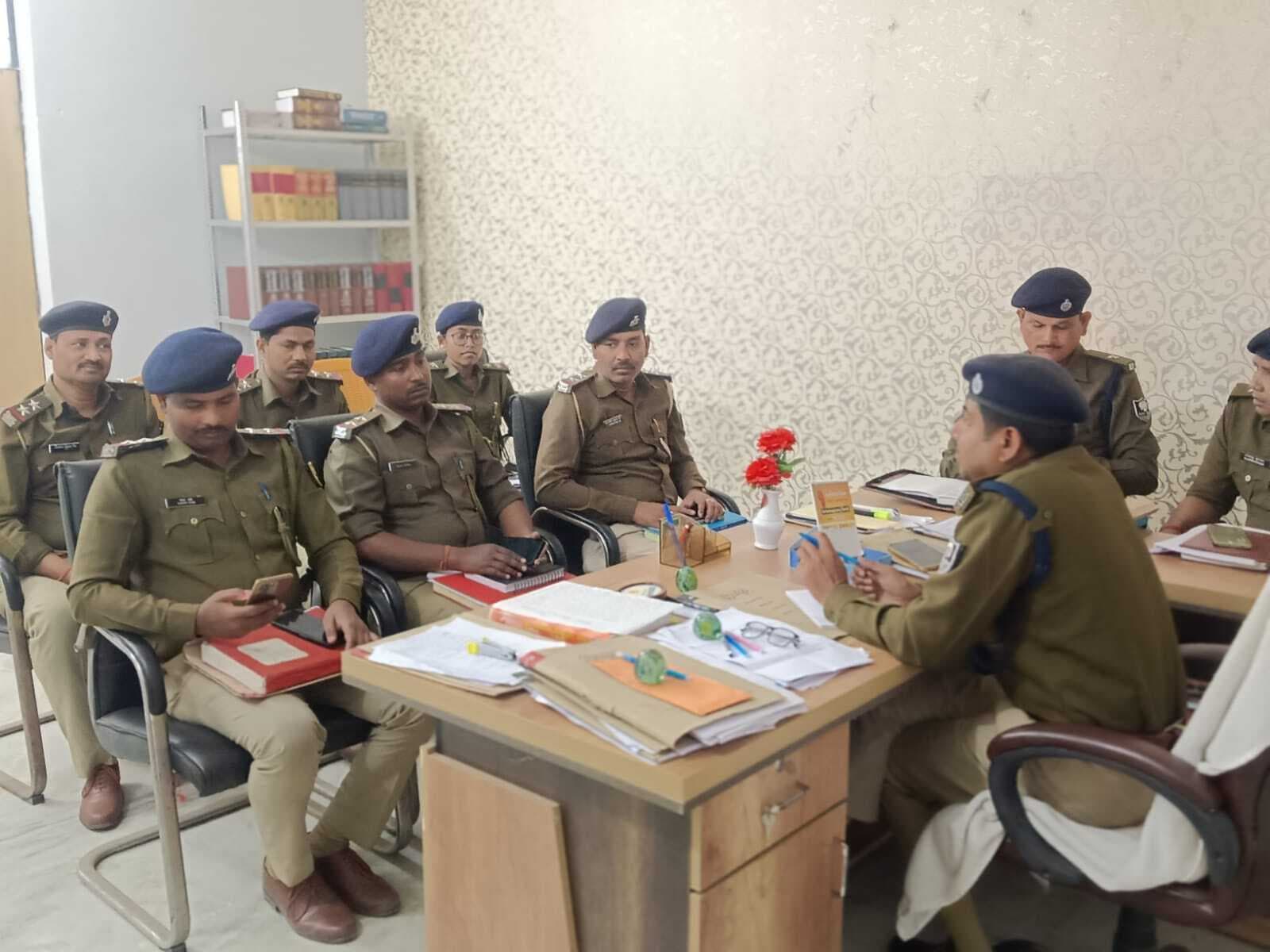 Madhubani News : होली में हुड़दंगियों पर पुलिस की रहेगी विशेष नजर : डीएसपी