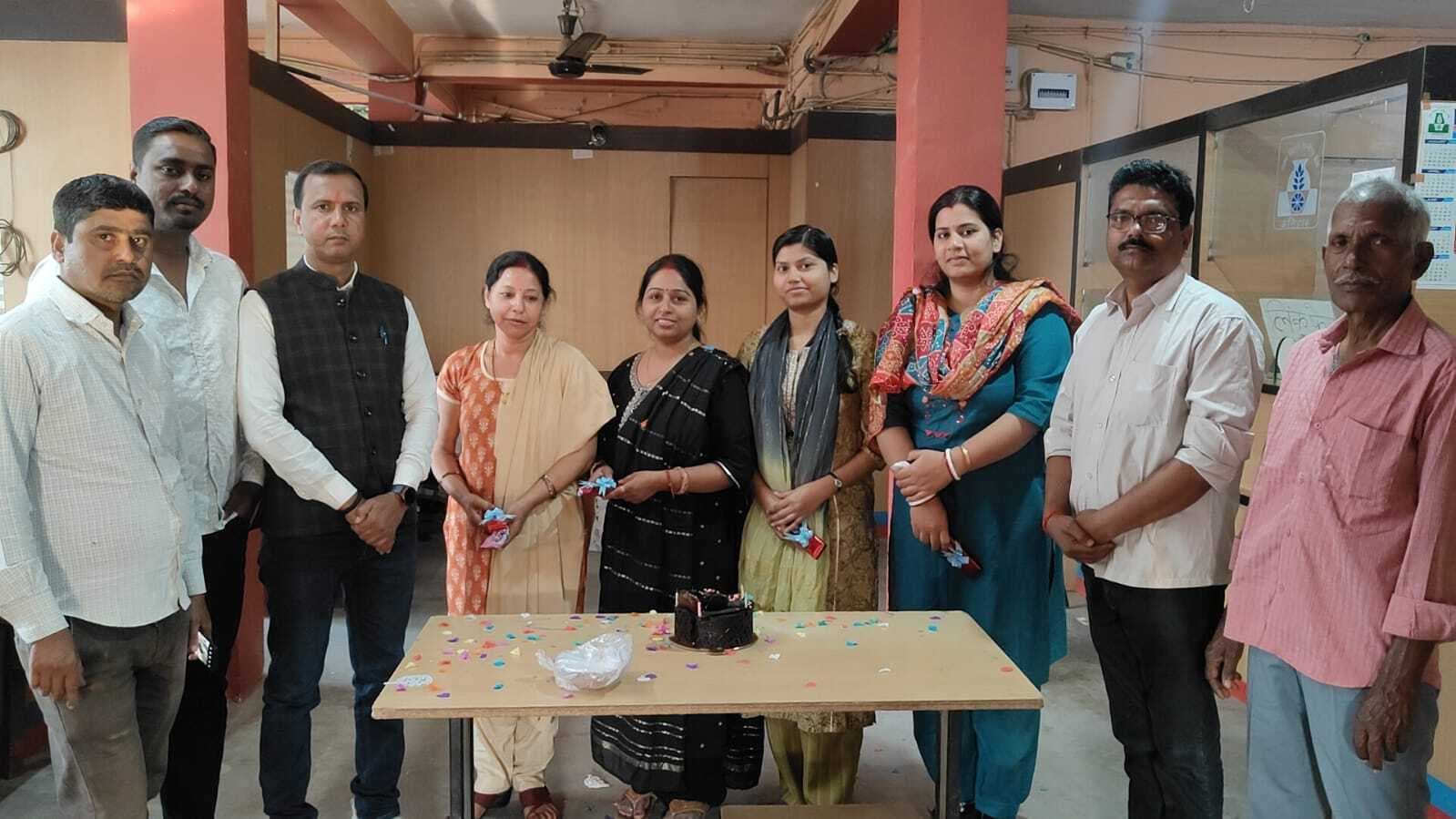 अंतराष्ट्रीय महिला दिवस पर महिला बैंककर्मी सम्मानित