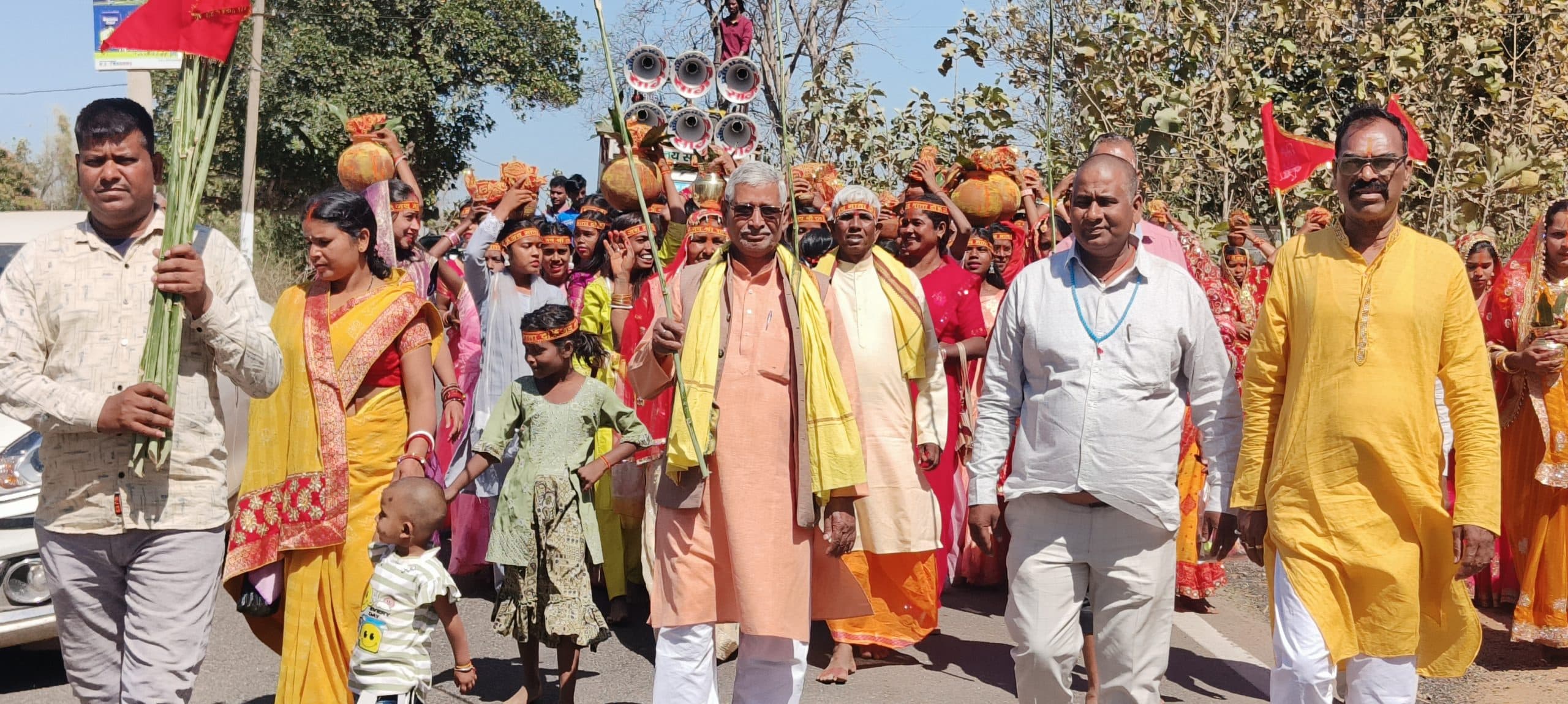 रुद्र महायज्ञ को लेकर निकली कलश यात्रा