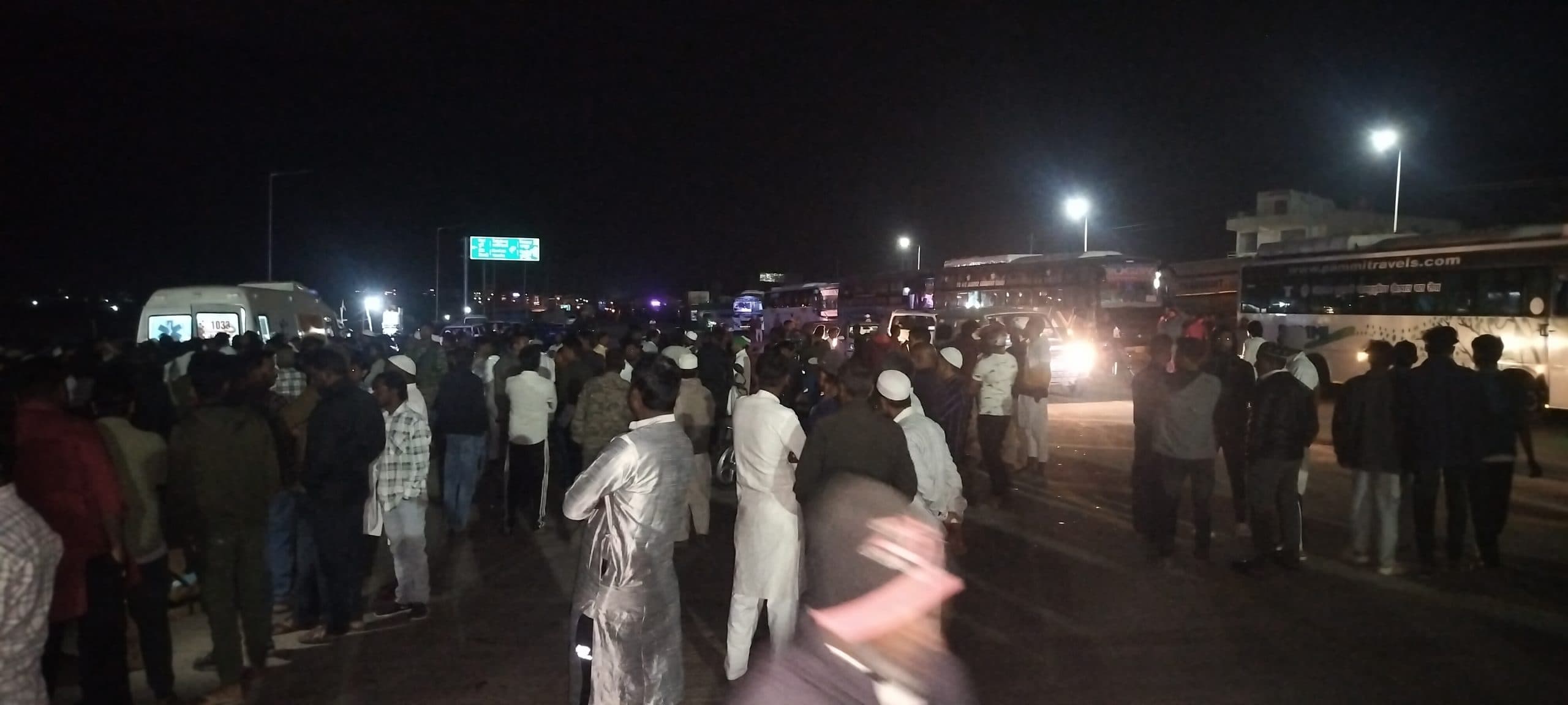 कार की चपेट में आने से बाइक सवार की मौत, दो घंटे जाम रहा एनएच-33