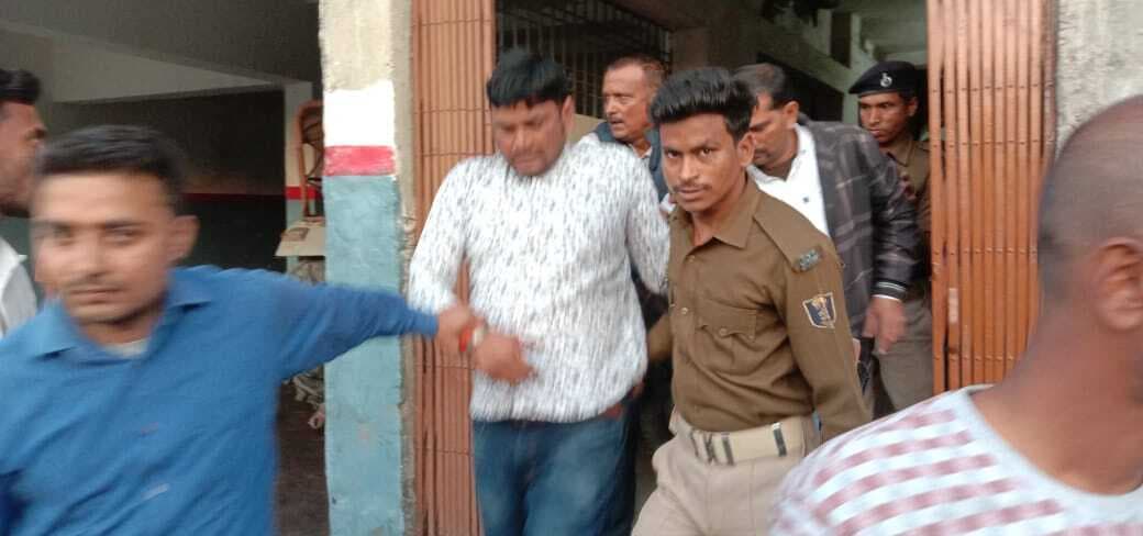 Gaya News : निगरानी ने आवास सहायक को घूस लेते रंगेहाथों किया गिरफ्तार