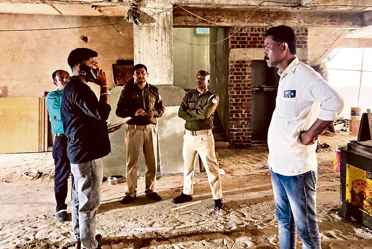 Jamshedpur News : सोनारी में सीएनटी जमीन की शिकायत पर राजभवन ने लिया संज्ञान, जांच टीम पहुंची