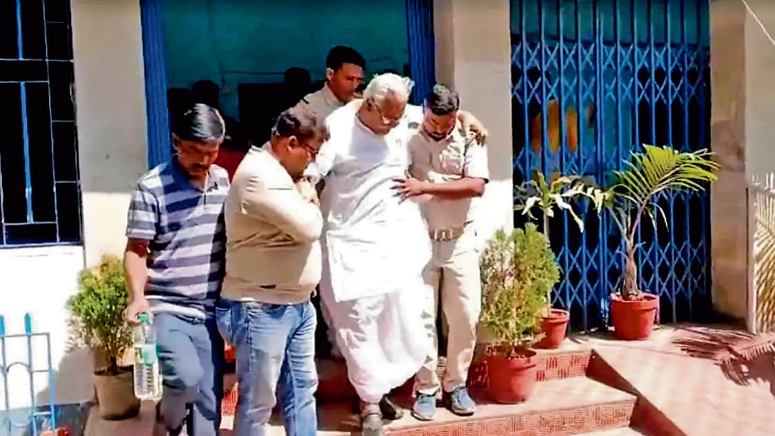 धोखाधड़ी के आरोप में पुलिस ने तृणमूल नेता को किया गिरफ्तार