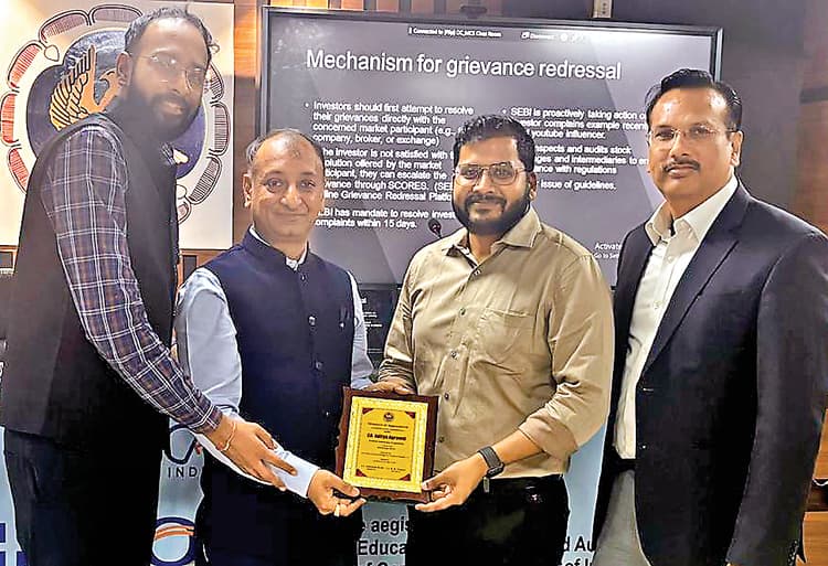 ranchi news : सीए आदित्य अग्रवाल ने कहा, भविष्य की सुरक्षा के लिए निवेश जरूर करें