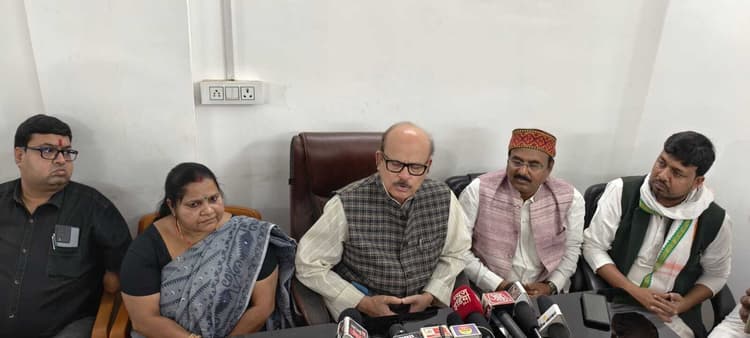 इंडिया गठबंधन को बिहार में समन्वय समिति बनानी चाहिए: तारिक