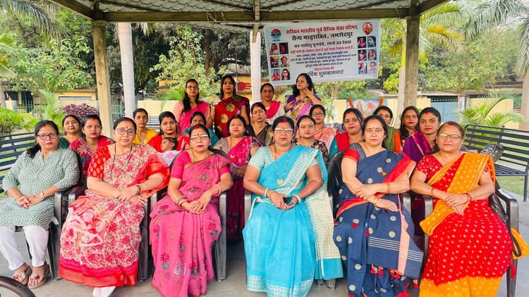 Jamshedpur news. सैन्य मातृ शक्ति ने धूमधाम से मनाया महिला दिवस समारोह