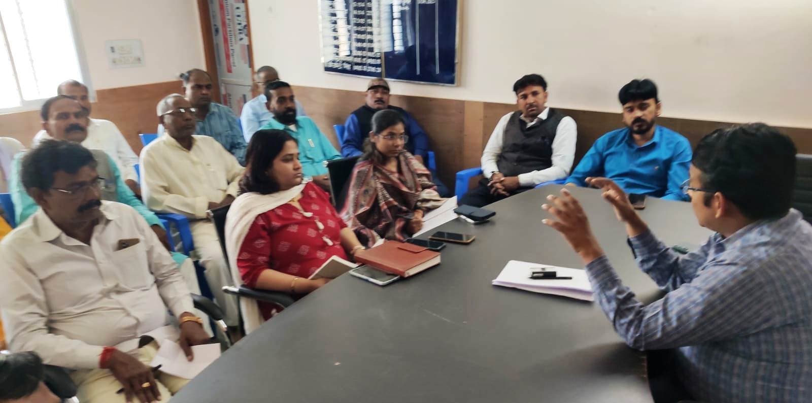 व्हाटएप ग्रुप से भी 18 वर्ष के ऊपर के युवाओं का नाम मतदाता सूची में होगा दर्ज