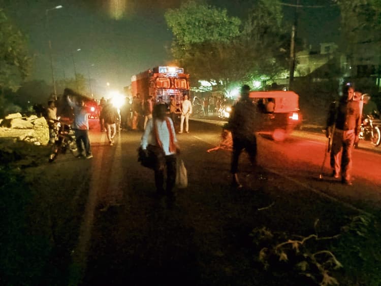 Chhapra News : ट्रक की टक्कर से साइकिल सवार की मौत