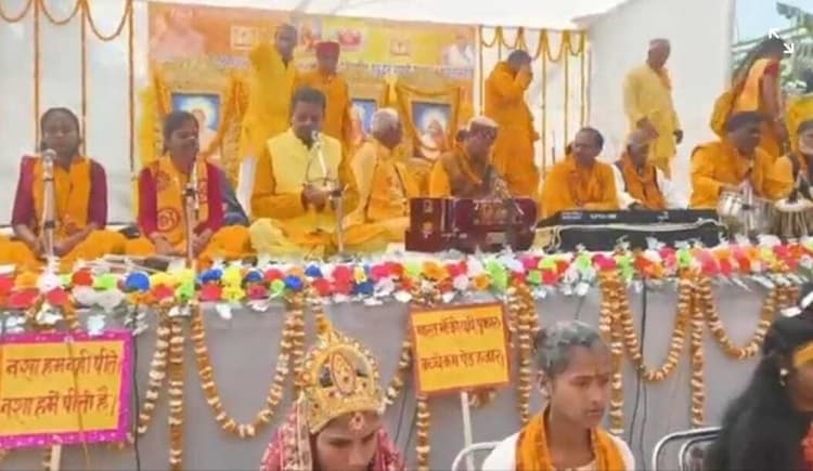 प्राण प्रतिष्ठा को लेकर निकाली गयी कलश शोभायात्रा