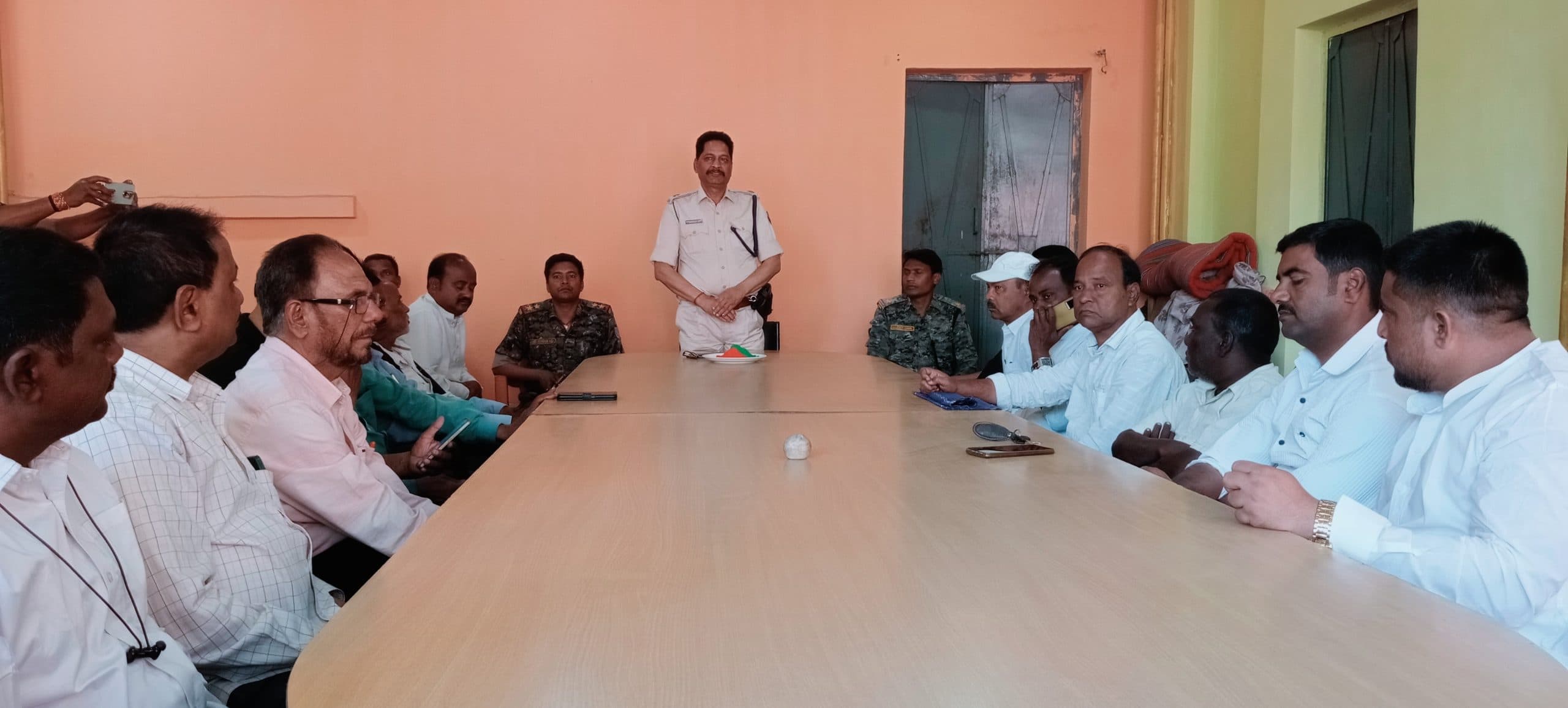 Bokaro News : होली को लेकर थानों में शांति समिति की बैठक