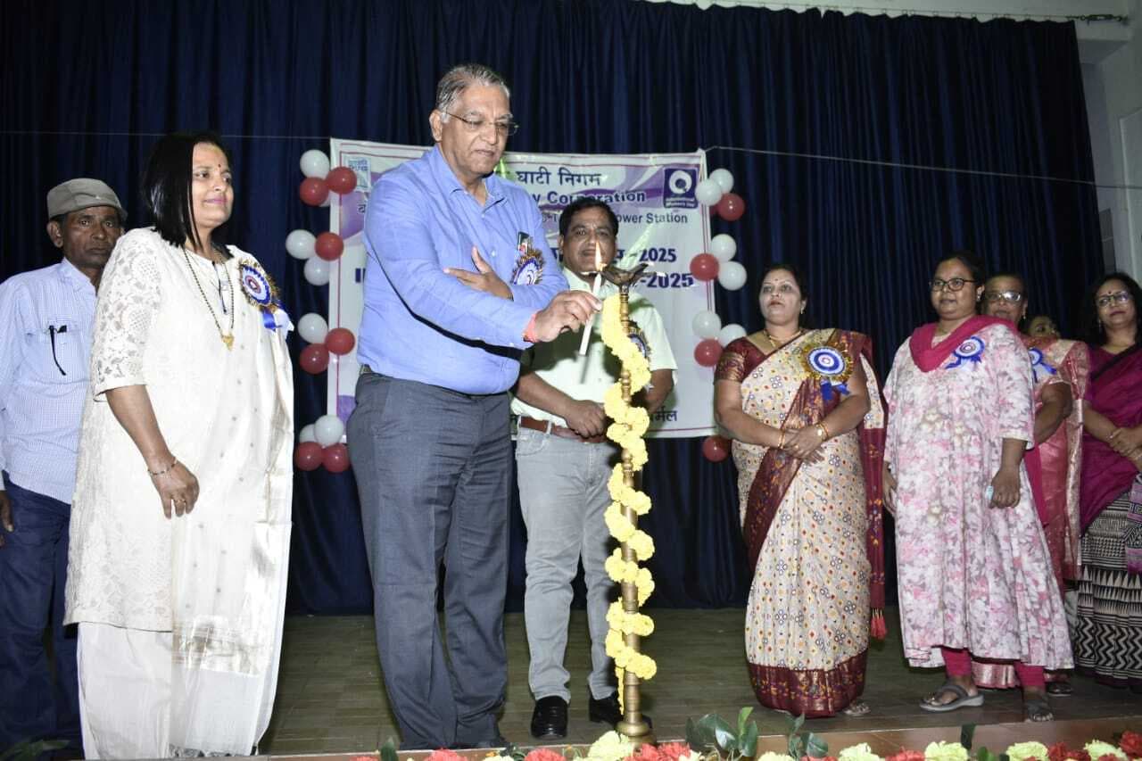 Bokaro News : महिला दिवस पर जगह-जगह कार्यक्रम का आयोजन