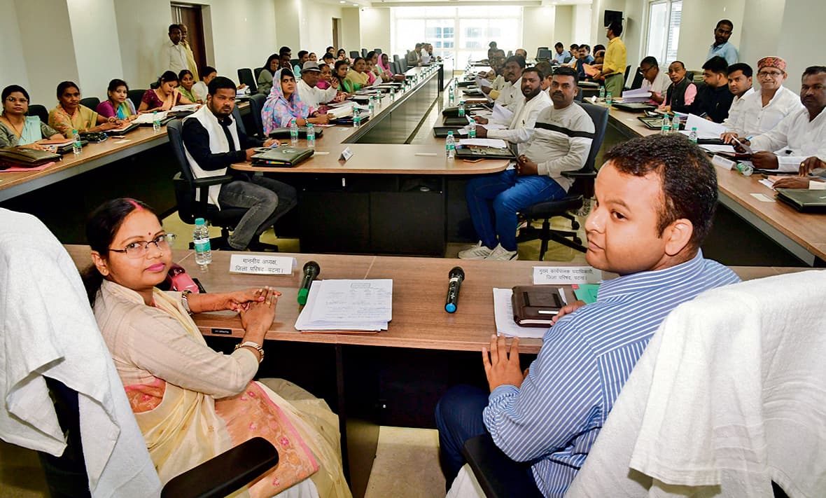 हंगामे के बीच जिला परिषद की 22 करोड़ के घाटे का बजट पास, उपाध्यक्ष ने जतायी असहमति