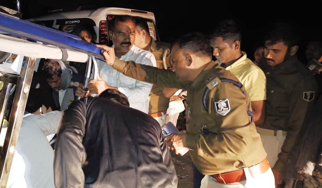 Aurangabad News : इ-रिक्शा व स्कॉर्पियो की हुई टक्कर, आधा दर्जन लोग घायल